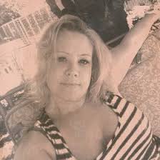 Angela Dolan (angelabbdolan)