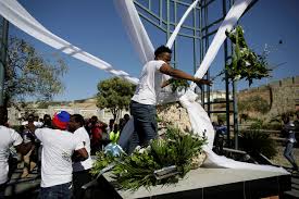 You can get the tremblement de terre haiti aujourd'hui here. Haiti Commemore Le Seisme De 2010 Dans L Amertume La Presse