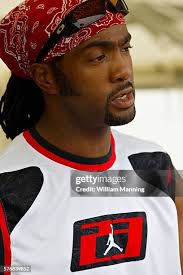 Montez Stewart's Instagram, Twitter & Facebook