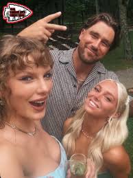 Travis Kelce And Taylor Swift At Travis's Cousins Wedding In Tennessee 💛♥️