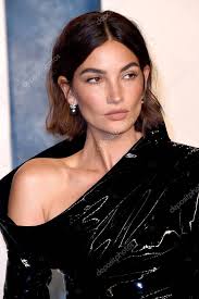 Los Angeles Mar Lily Aldridge Vanity Fair Oscar Party 2023 — Foto stock  editoriale di © Jean_Nelson #646464880
