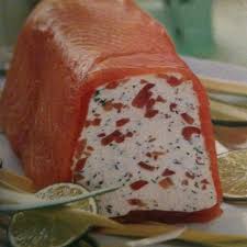 Lachsterrine Mit Frischkase Rezept Lachsterrine Kuchenmaschine Lebensmittel Essen