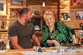 Последние твиты от beth carvalho (@bethcarvalho). 40 Anos De Pe No Chao Samba Na Gamboa Tv Brasil Cultura