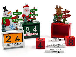 If you think that you need to give your employees some respite from regular monotony of the work life, then you should definitely think of some of the office. 16 Affordable Office Christmas Decorations For Your Desk Under 50
