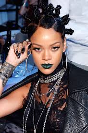 Rihanna's pixie is one of her most worn looks and here she dyed her hair a nice blonde and gave herself a ton of volume. 50 Best Rihanna Hairstyles Our Favorite Rihanna Hair Looks Of All Time