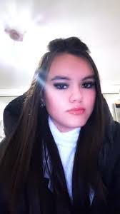 Alicia Sutton's Instagram, Twitter & Facebook