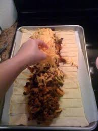 3 Moms And A Kitchen Fan Friday Taco Braid Recipes Food Mexican Food Recipes