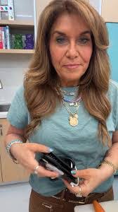 Claudia Downing's Instagram, Twitter & Facebook