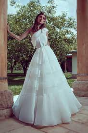 Plume By Esposa 2019 Wedding Dresses By Kristie Romanos Available At Esposa Lebanon Verdun And Dbayeh And D Bridal Couture Bridal Collection Wedding Dresses