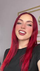 Holaa✨🫶🏻 tieeeempo sin traerles un tuto de peinados 🥹 por aqui les ...