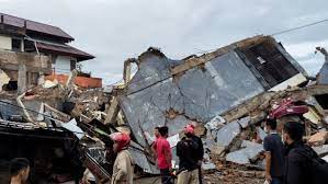 Pada jumat (15/01/2021) hari ini gempa bumi mengguncang wilayah mamuju, majene, dan sekitar sulawesi barat. Bmkg Nilai Gempa Bumi Di Majene Dan Mamuju Kurang Lazim