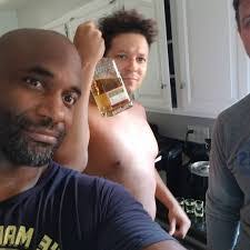 Verlyn Brown's Instagram, Twitter & Facebook