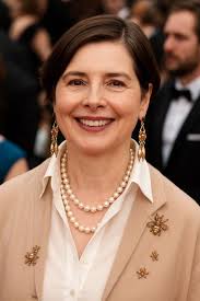 Aging and Beauty: Embracing Elegance and Intelligence