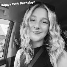 Katie Barlow's Instagram, Twitter & Facebook