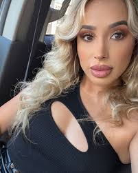 Ayana Rivera's Instagram, Twitter & Facebook