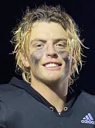 Max Bateman's Instagram, Twitter & Facebook