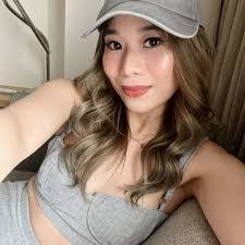 Ana Roa's Instagram, Twitter & Facebook