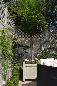 Pin Von Austin Allan Auf A Simple Courtyard Garden Garten