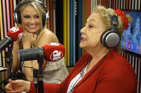 Nos palcos, nicette brilhou e vários momentos, como no musical somos irmãs, ao lado de suely franco, com o qual ganhou vários prêmios em 1998. Suely Franco Ultimas Noticias Na Jovem Pan