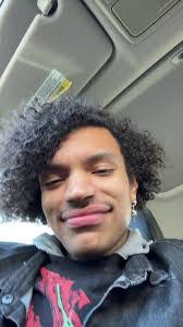 Megan Vaillancourt's Instagram, Twitter & Facebook