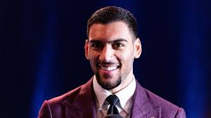 Hamzah Sheeraz targets world honours and admits KOs must continue to become  a 'household name'