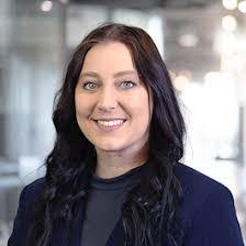 Haley Kinney's Instagram, Twitter & Facebook