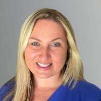 Amber Parr's Instagram, Twitter & Facebook