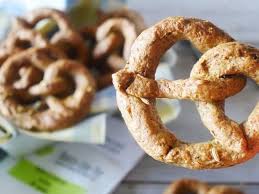 Diffuso nei paesi di lingua tedesca in particolare: Bretzel O Pretzel Eccoli Per I Cani Ricette Da Cani