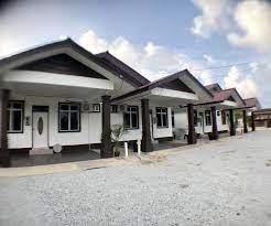 Terletak di kuala ibai atau lebih kurang 5km dari bandar kuala terengganu, teratai homestay juga mudah untuk dikunjungi. Twin Homestay C Homestays Kuala Terengganu