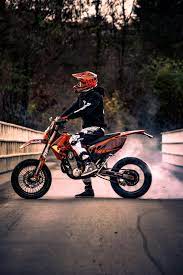 Ducati hypermotard 950 sp, 2022, 5k, 8k, black background. 20 Dirt Bike Wheelie Ideas In 2021 Dirt Bike Wheelie Dirt Bike Motorcross Bike