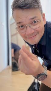 #GRWM Shades of blue shirt for anti #Monday blues. Shirt and pants by  @woodgentlemen , Biasanya pake kemeja dimasukin atau dikeluarin aja?