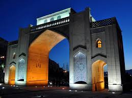 Sasan hotel is located in the city center and offers rooms equipped with wifi, air conditioning, refrigerator, led tv and especially private bathroom and toilet. Quran Gate Darvazeh E Quran Surfiran