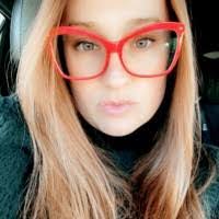 Keeley Allen's Instagram, Twitter & Facebook