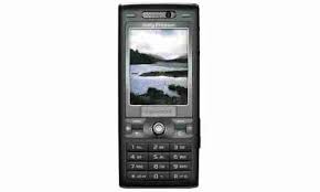 The model was announced in march 2006 and should now be available in most markets. Sony Ericsson K800i Connect