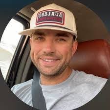 Paul Rozelle's Instagram, Twitter & Facebook