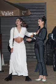 There might be a nip in the air, but amelia gray hamlin is still freeing the nipple. Delilah Belle Amelia Hamlin Stun While At Birthday Dinner In L A Hollywood Life