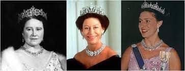 The Queen Mother Wore The Teck Circle Necklace With Other Tiaras Here With The Boucheron Honeycomb Tiara She Eventual Tiara Royal Crown Jewels Queens Jewels