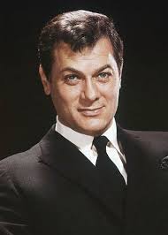 Family plans public farewell for actor Tony Curtis