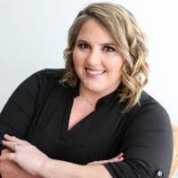 Michelle Lindeman's Instagram, Twitter & Facebook