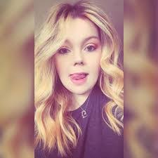 Raquel Miles's Instagram, Twitter & Facebook