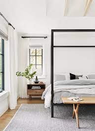 It can be tricky to get decoration into a small room because you feel like everything has to be functional. 17 Beautiful Gray And White Bedrooms