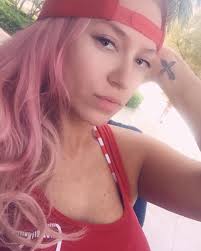 Pool #AllRedEverything ❤️🇺🇸 with bbq Vegasgungirl