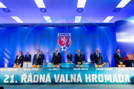 Miesto, kde sídli úrad, inštitúcia, ustanovizeň, spoločnosť a pod. Fotobanka Ctk Fotosada Policie Stiha 20 Lidi Kvuli Korupci Ve Fotbale Zadrzela I Berbra