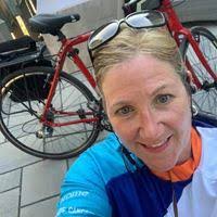 Deborah Bois's Instagram, Twitter & Facebook