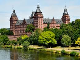 Schloss Johannisburg Aschaffenburg 1605 14 By Georg Ridinger Germany Renaissance Architecture Landscape House Styles