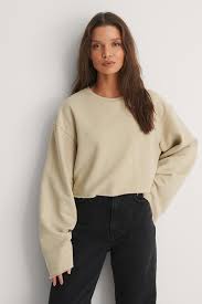 Green oversized sweaters are having a major moment. Oversized Crewneck Sweatshirt Green Na Kd Com