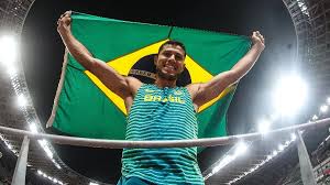 Thiago braz da silva em ação na final de salto com a vara nos jogos olímpicos 2016 • johannes eisele. Cn57dgmy1rwhm