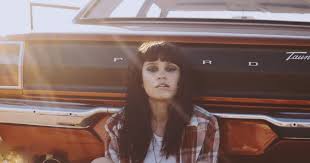 Tata nu a ajuns bine neah ehi! Irina Rimes LanseazÄƒ Filmul Despre El Care Spune Povestea Primului SÄƒu Album Din CarierÄƒ Cum AratÄƒ Trailer Ul Video