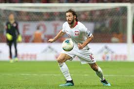 Grzegorz krychowiak otrzymał drugą żółtą kartkę za stempel na zawodniku reprezentacji słowacji. Zakrwawiony Krychowiak W Rosji Nieuznany Gol I Czerwona Kartka Polaka Wideo Super Express