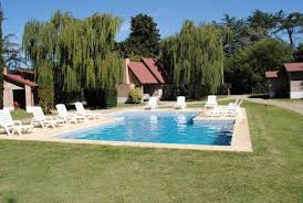 Cuenta con 2165 habitantes (indec, 2010), lo que representa un incremento del 42. Cabanas Bodensee Argentinien Sierra De La Ventana Booking Com